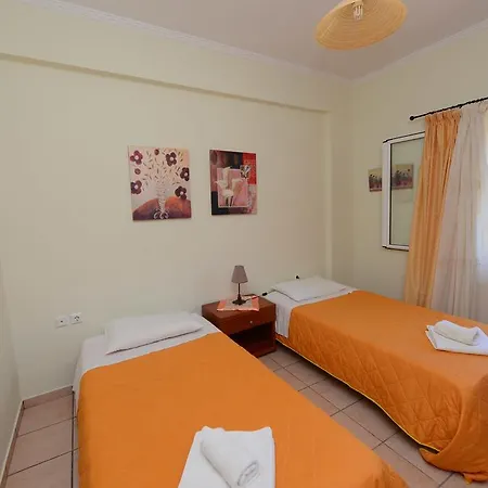 Roula's & * أخارافي