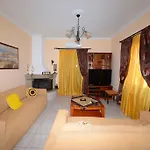 Roula's & Αχαράβη