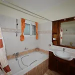 Διαμέρισμα Roula's &