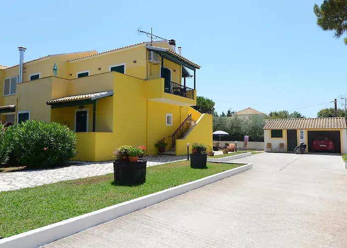 Roula's & * Acharavi (Corfu)
