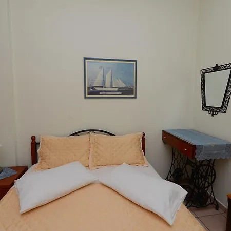 Roula's & Apartamento